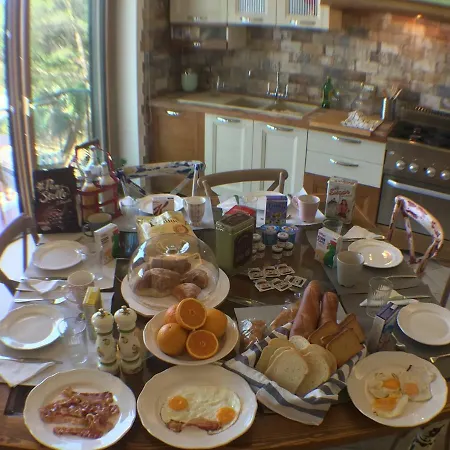 Arima Bed & Breakfast