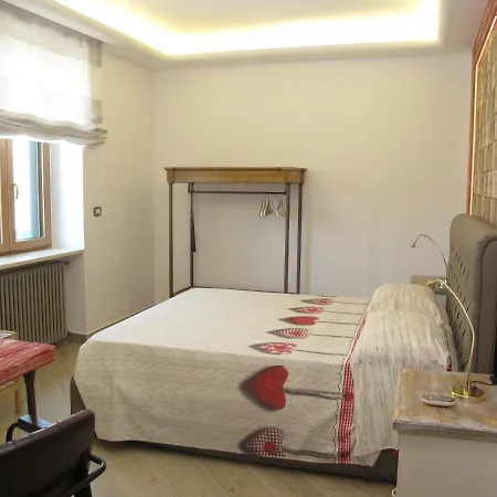 Arima Bed & Breakfast 3*